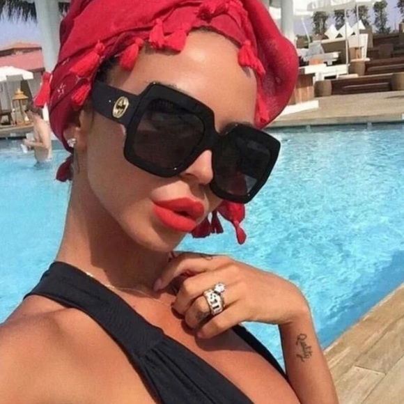 GUCCI black oversized square glitter sunglasses - Picture 3 of 7